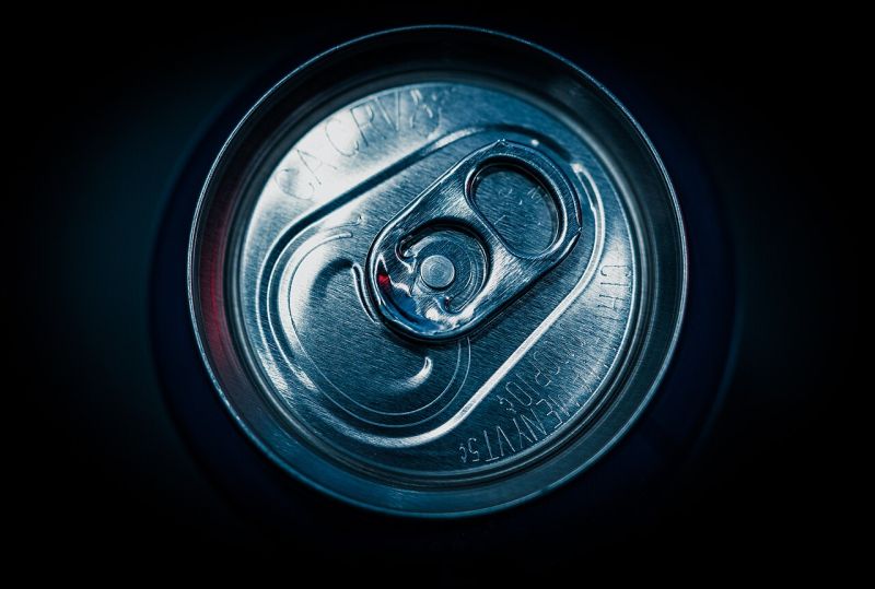File:Aluminum soda can (Tony Webster).jpg