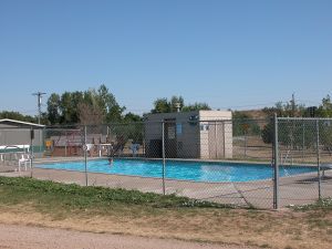 Outdoor swimming pool (Ildar Sagdejev).jpg